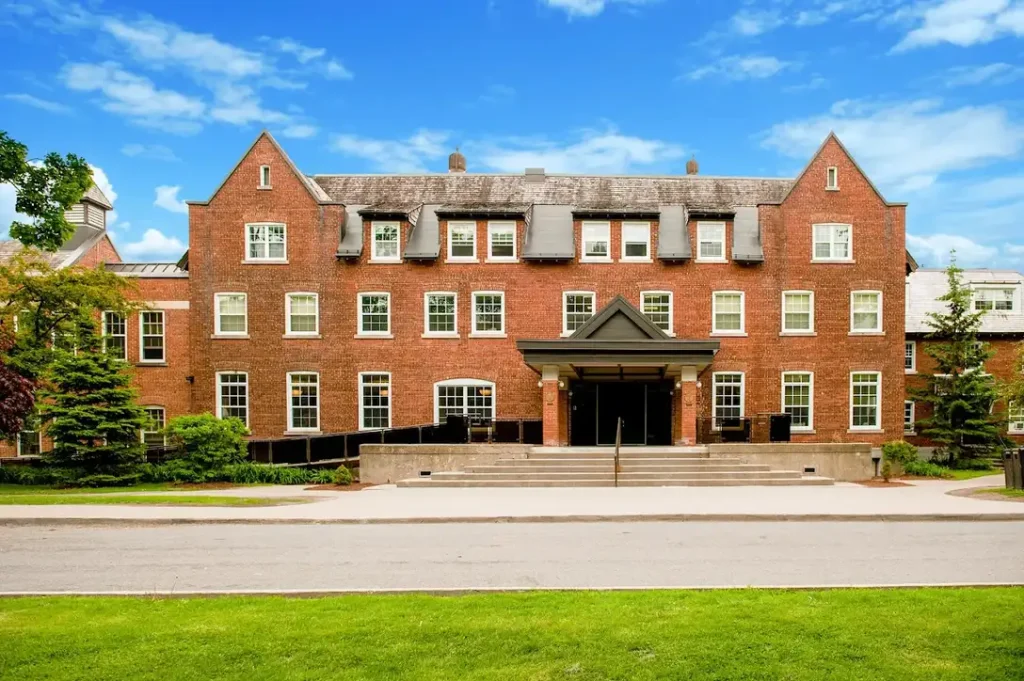 Ashbury College Image