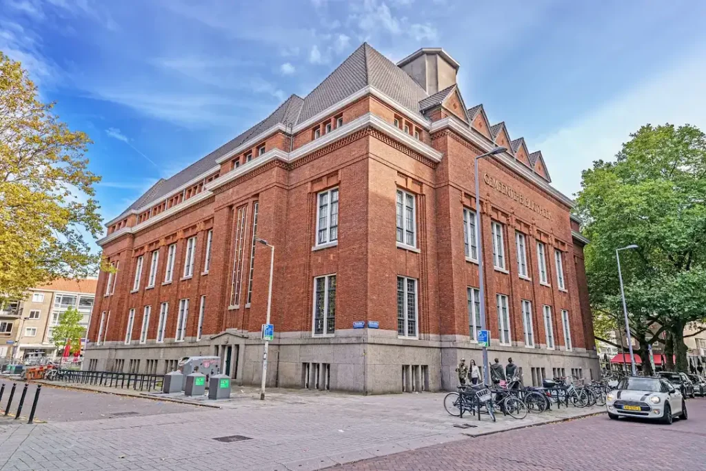 Erasmus University College (EUC)